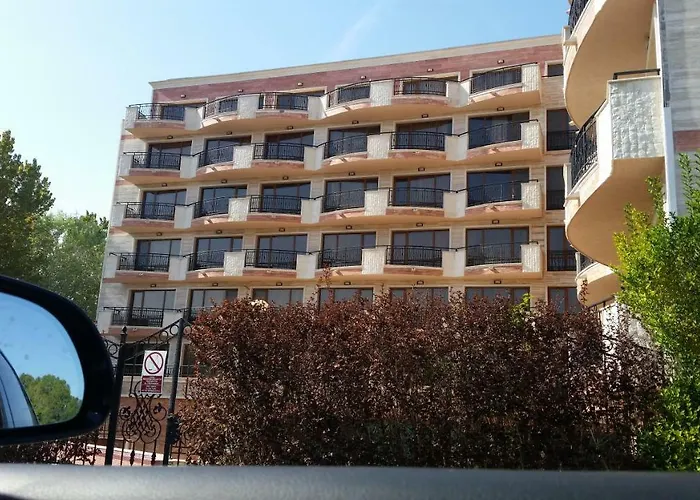 In River Park Slăntjev Brjag