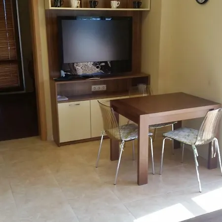 In River Park * Sluneční pobřeží