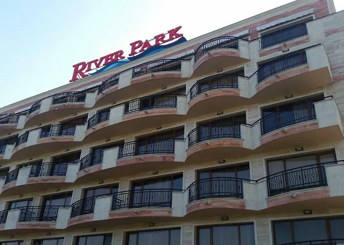 In River Park Апартаменты *