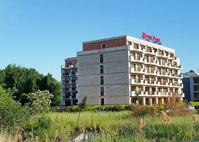 Апартаменты In River Park *