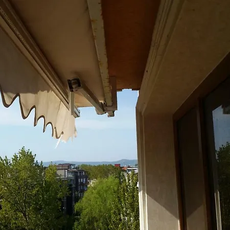 In River Park Σάνι Μπιτς