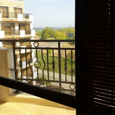 In River Park Διαμέρισμα *