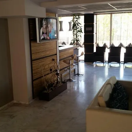 Apartment In River Park